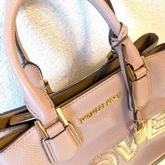 MICHAEL KORS ハンドバック　Love ピンクの画像