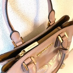 MICHAEL KORS ハンドバック　Love ピンクの画像