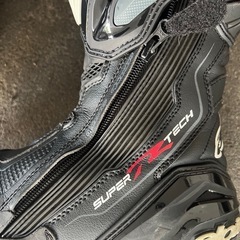 レーシングブーツ スーパーテックrの画像