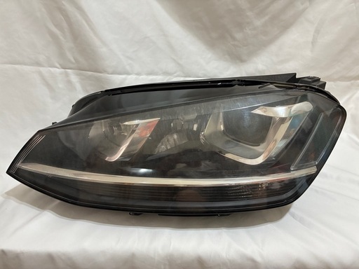 ゴルフ　ヴァリアント　ヘッドライト左右