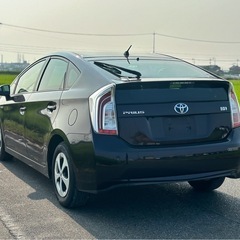 トヨタ プリウス Toyota Prius Sの画像