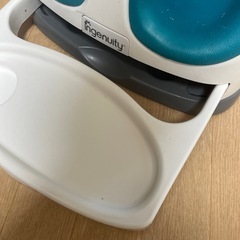 ingenuity ベビーチェア　ブルー
　子供椅子　バンボみたいなやつの画像