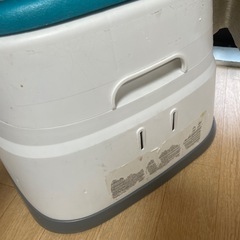 ingenuity ベビーチェア　ブルー
　子供椅子　バンボみたいなやつの画像