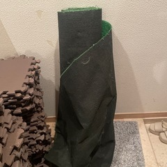 再募集ジョイントマット200枚前後と人工芝セットの画像