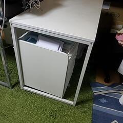 オフィス机の画像