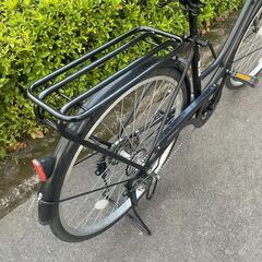 リサイクルショップどりーむ天保山店　No317 自転車　シティサイクル　２６インチ　ギア切替付き🎵　LEDオートライト付き♪　頑丈なリアキャリア付きで便利♪　乗りやすい王道ママチャリ🎵の画像