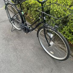 リサイクルショップどりーむ天保山店　No317 自転車　シティサイクル　２６インチ　ギア切替付き🎵　LEDオートライト付き♪　頑丈なリアキャリア付きで便利♪　乗りやすい王道ママチャリ🎵の画像