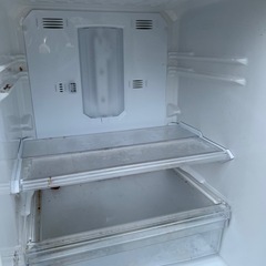 配送、設置可能です、2015年製冷蔵庫掃除無しの為、格安にての画像