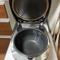 受付終了です！Panasonic 炊飯器5.5号炊き の画像