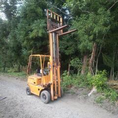 【中古車】要整備🛠️　フォークリフト　1t  トヨタ　マニュアル　ガソリン車　初爆あり、この前まで動いてました。の画像