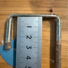 写真のM6ボルトサイズの金具 作成できる方の画像