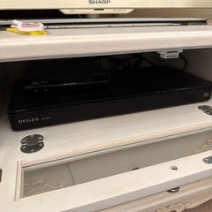 テレビ・テレビ台・Blu-rayセットの画像