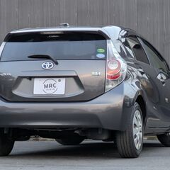 ★禁煙車！カタログ燃費34.4㎞！アクア【S】Pスタート！純正SDナビ！Bluetooth！フルセグTV！ドラレコ！DVD・CD！オートライト！の画像