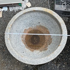 石臼　金魚メダカ鉢一個2400円 の画像