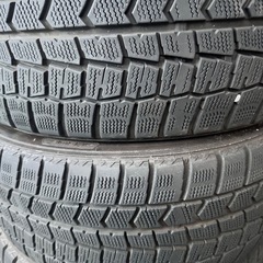 ダンロップ スタッドレスタイヤ 215/45R17（2021年製）の画像