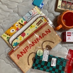 子供用品　ハンカチ　お弁当箱の画像