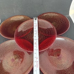 赤色ガラス皿5枚セットの画像