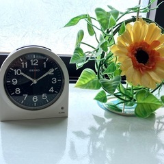 SEIKO セイコー アナログ置時計 ホワイト/ブラック レトロ...