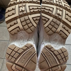 ニューバランス725 スニーカーの画像