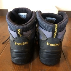 TrekStaハイカット26センチネイビー/Snow peakアイゼン付きの画像
