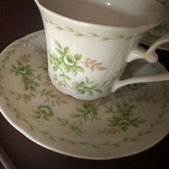 momoyama japan belleek カップソーサーの画像