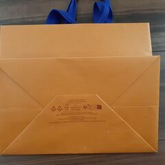 【他で取引の方は無料】ルイヴィトン 本物 パリ本店 ショッピングバッグ 紙袋の画像