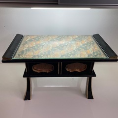 骨董品　テーブルの画像