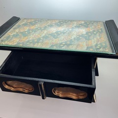 骨董品　テーブルの画像