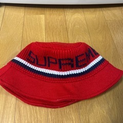 supreme帽子の画像