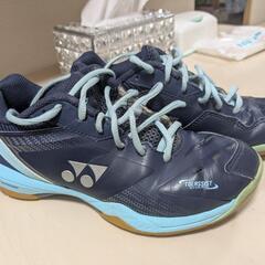 YONEX　バドミントンシューズ　23.0センチの画像