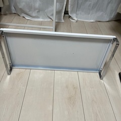 パソコンテーブル？の画像