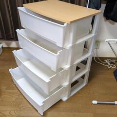 衣装ケース4段の画像
