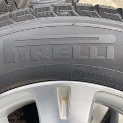 205/65R16 東北6県無料配送対応‼️爆安‼️最終値下げ‼️①超超超バリ溝❗ アルミ付き 国産 タイヤ !!　冬　タイヤ アルファード  ベルファイア エスティマ ノア ヴォクシーの画像