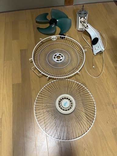 東芝　壁掛け扇風機　昭和レトロ　動作品 東芝 壁掛け扇風機 昭和レトロ 動作品 Yahoo!オークション