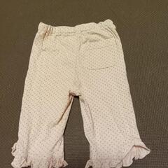 水玉模様のフリル付きボトムス、サイズ95。の画像