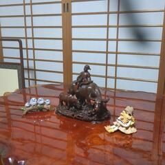 水牛木彫り置物+αの画像