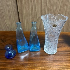 カラフルなガラス製花瓶 備前焼 花器 水耕栽培　一輪挿しの画像