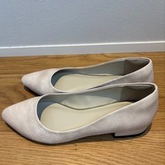 美品LEPSIM（レプシィム）のポインテッドトゥパンプス（ソフトクッションタイプ）の画像