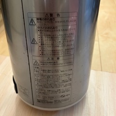 電気ポットの画像