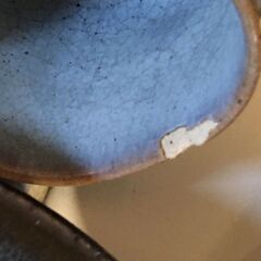 🩷０円無料さしあげます　皿の方は二小志こぶ志焼　四角いのは不明だけど良い品　さっき割った　あー欠けた　あーあ   超超お気に入りのコーヒーカップ＆ソーサー欠けたの画像