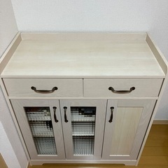 決まりました！美品カップボードの画像