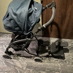 6.6万円　コンビ AttO-TypeS ベビーカー 

