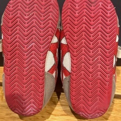 asics靴15.0の画像