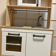 IKEA おままごとキッチン　おまけつきの画像