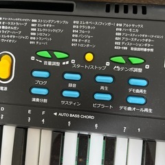 電子ピアノ キーボードの画像
