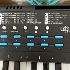 電子ピアノ キーボードの画像