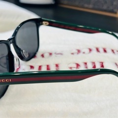 GUCCI ブラックラウンド型サングラスの画像