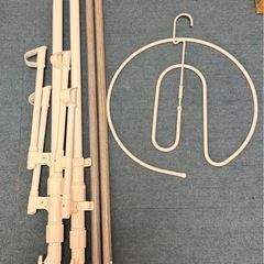 【譲ります(日曜日まで、廃棄予定)】物干し竿・タオルハンガーセットの画像