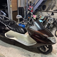 【YAMAHA マグザム】　SG21 後期型　エナメルシート　大人カスタムの画像