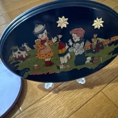 飾り　絵　　レトロ　木製　の画像